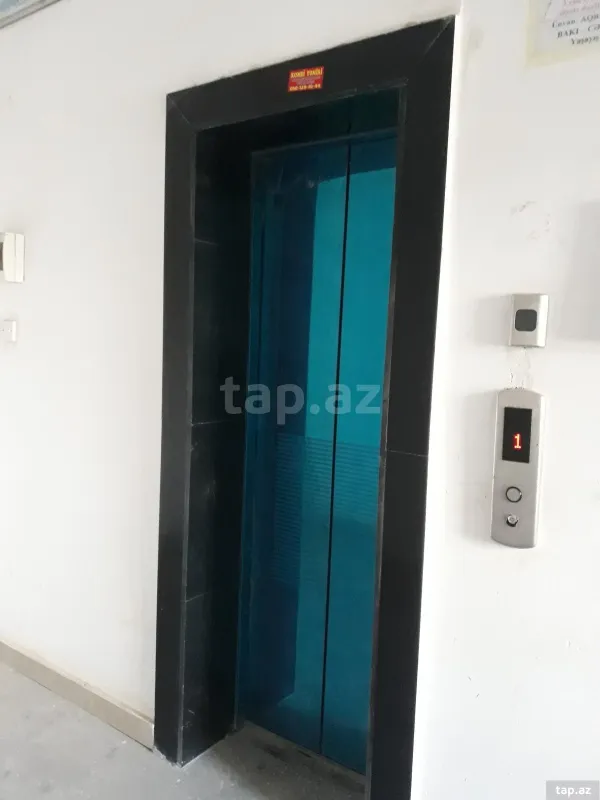 Satılır 3 otaqlı yeni tikili 90 m²