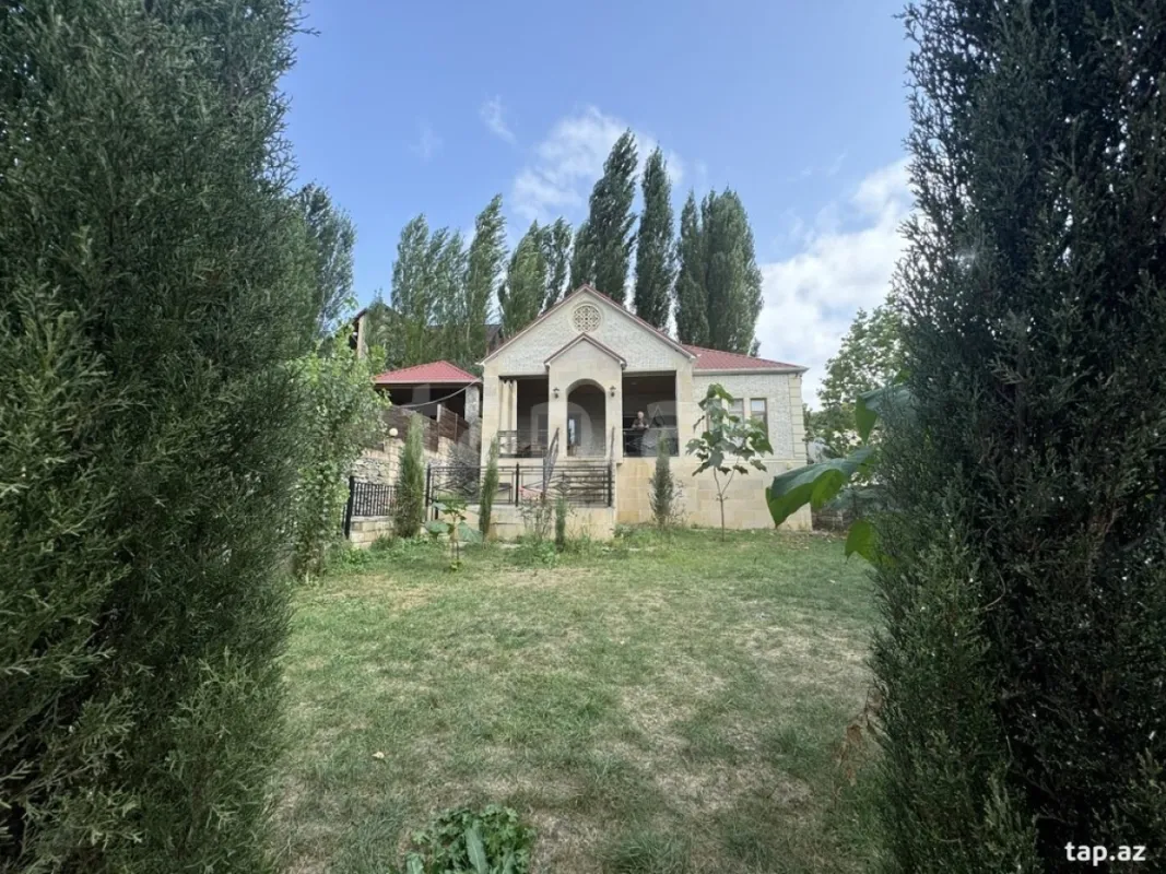 Kirayə verilir 2 otaqlı həyət evi