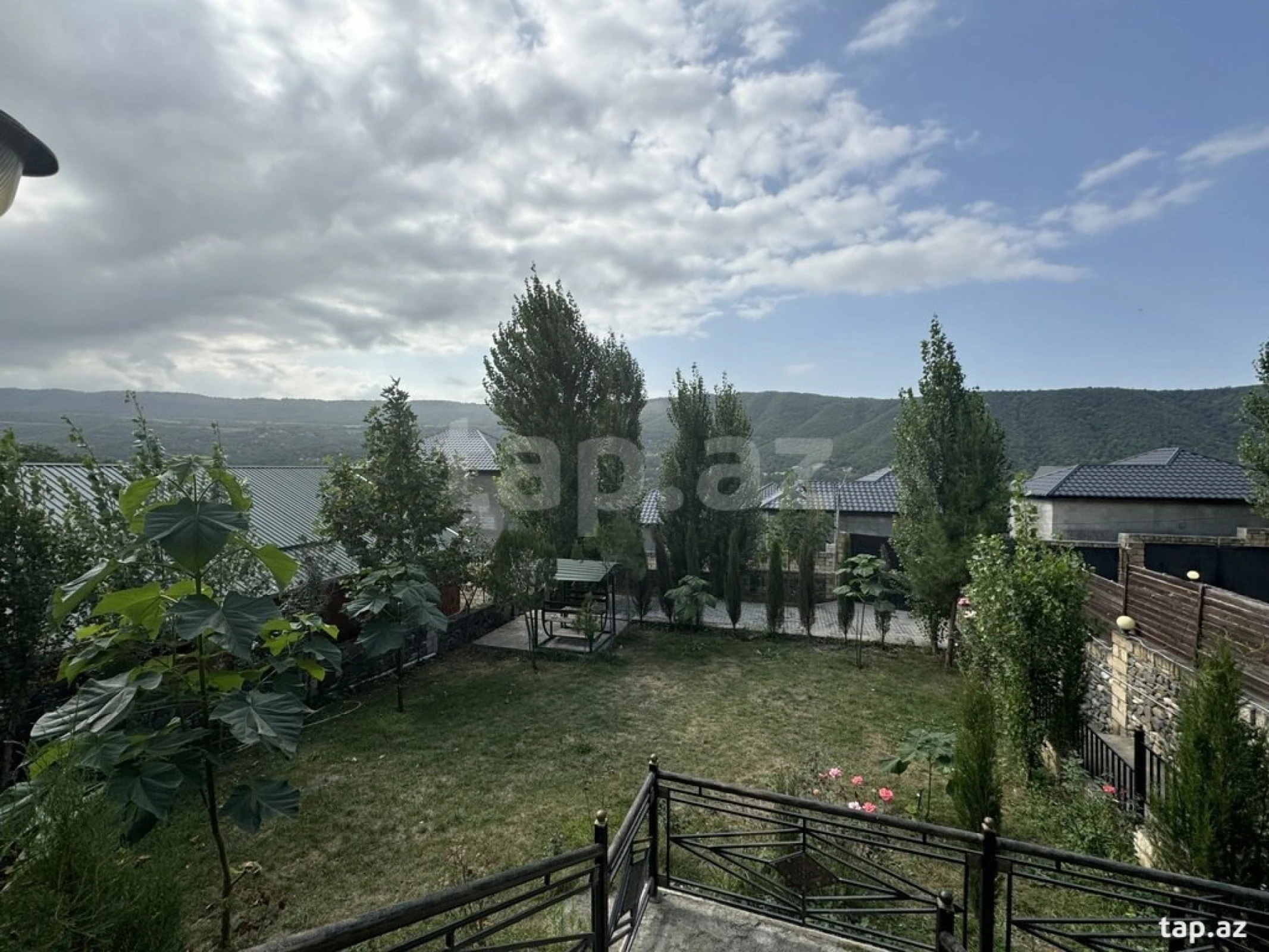 Kirayə verilir 2 otaqlı həyət evi