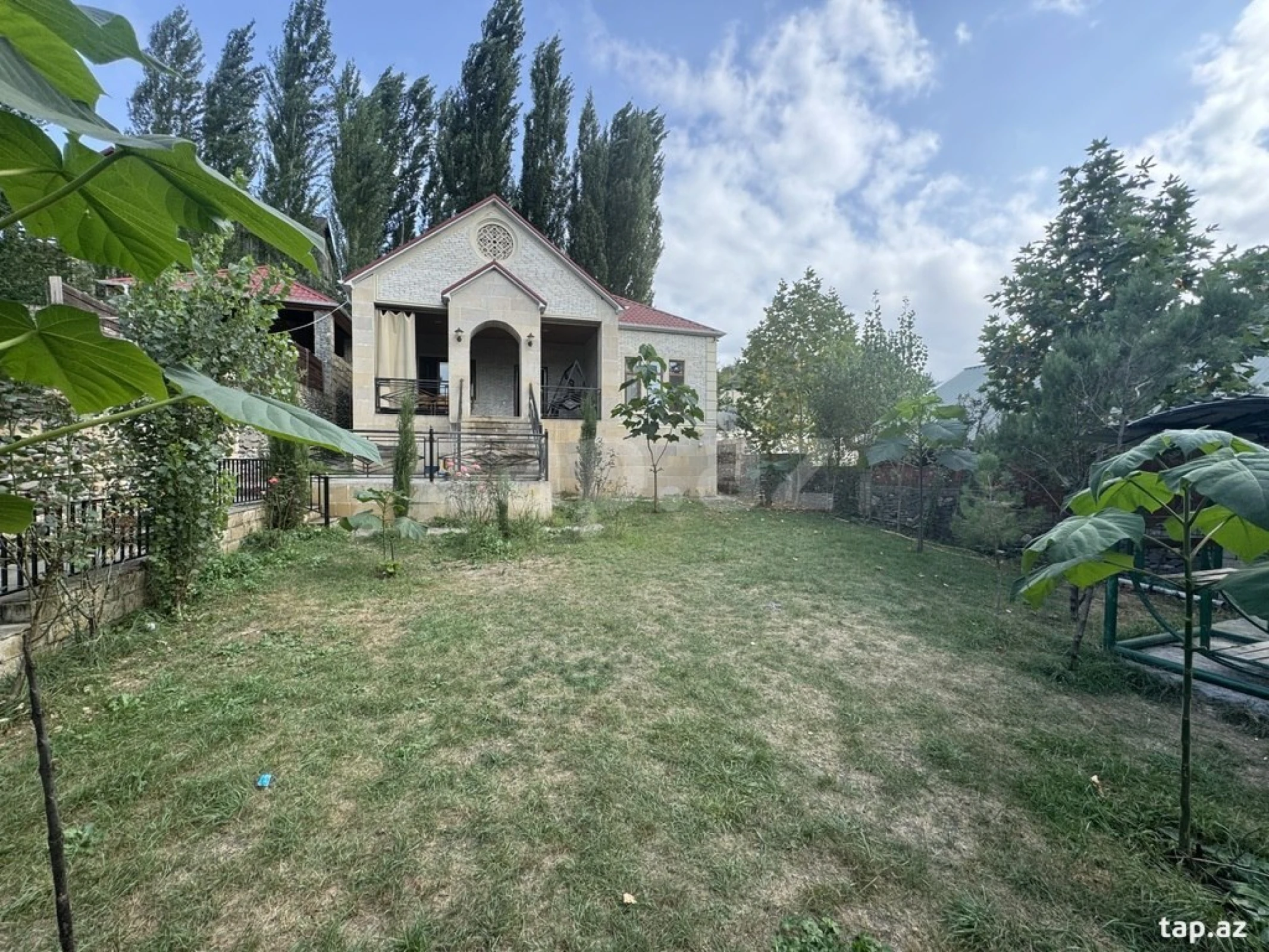 Kirayə verilir 2 otaqlı həyət evi