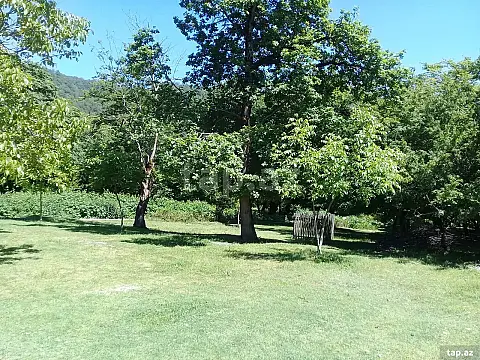 Kirayə verilir 4 otaqlı həyət evi