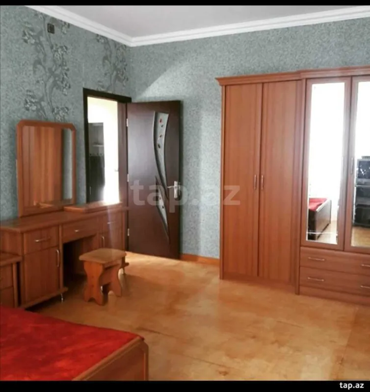 Kirayə verilir 4 otaqlı həyət evi