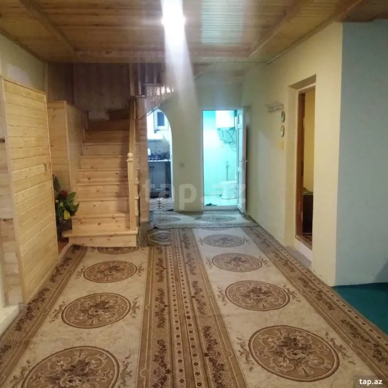 Kirayə verilir 4 otaqlı həyət evi