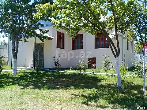 Kirayə verilir 4 otaqlı həyət evi — İsmayıllı 4 otaq