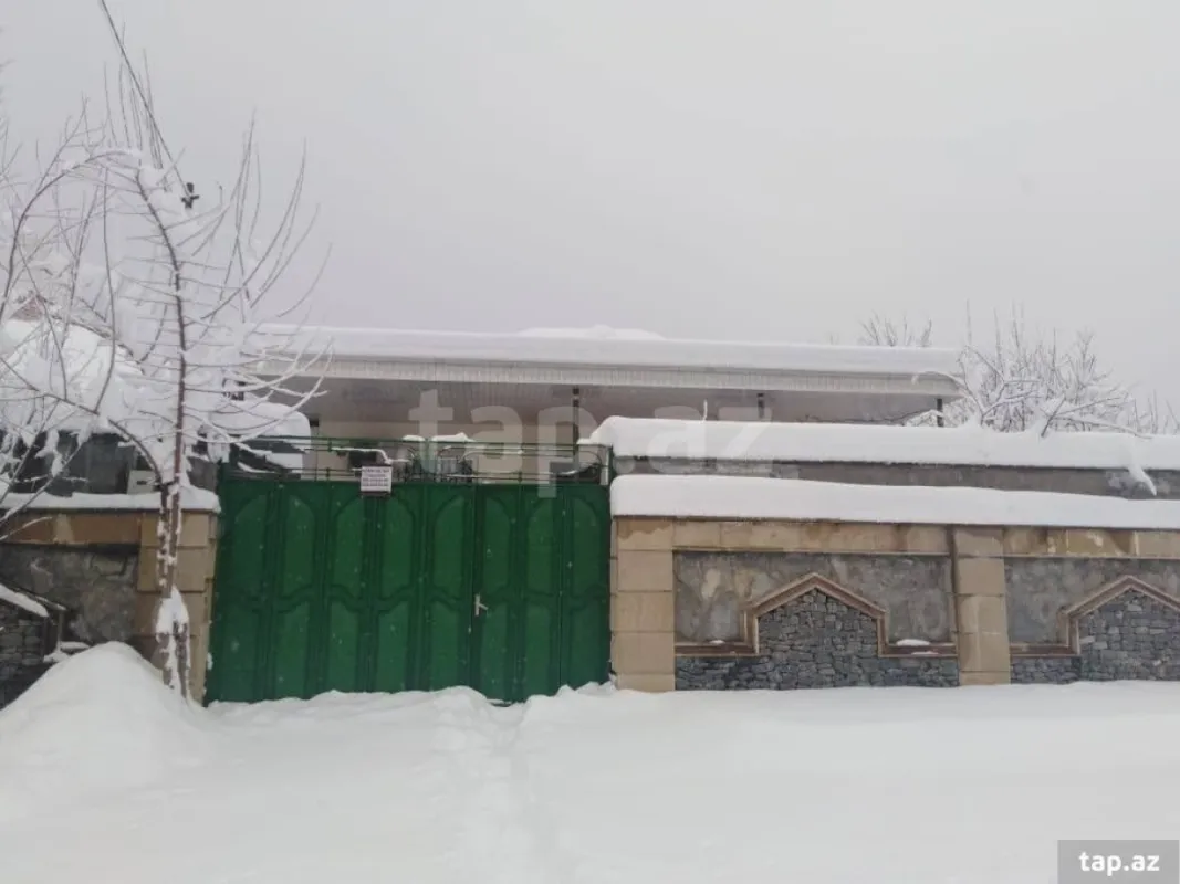 Kirayə verilir 3 otaqlı həyət evi