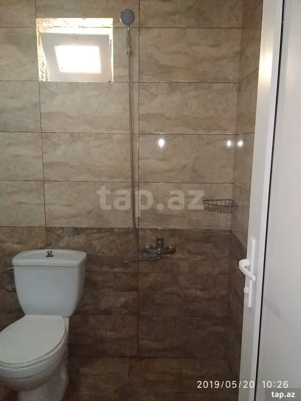 Kirayə verilir 3 otaqlı həyət evi