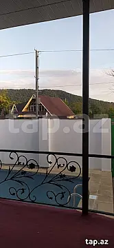 Kirayə verilir 3 otaqlı həyət evi