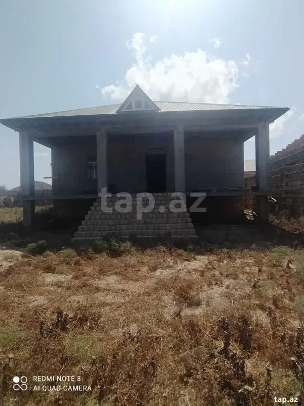 Satılır 4 otaqlı həyət evi 204 m²