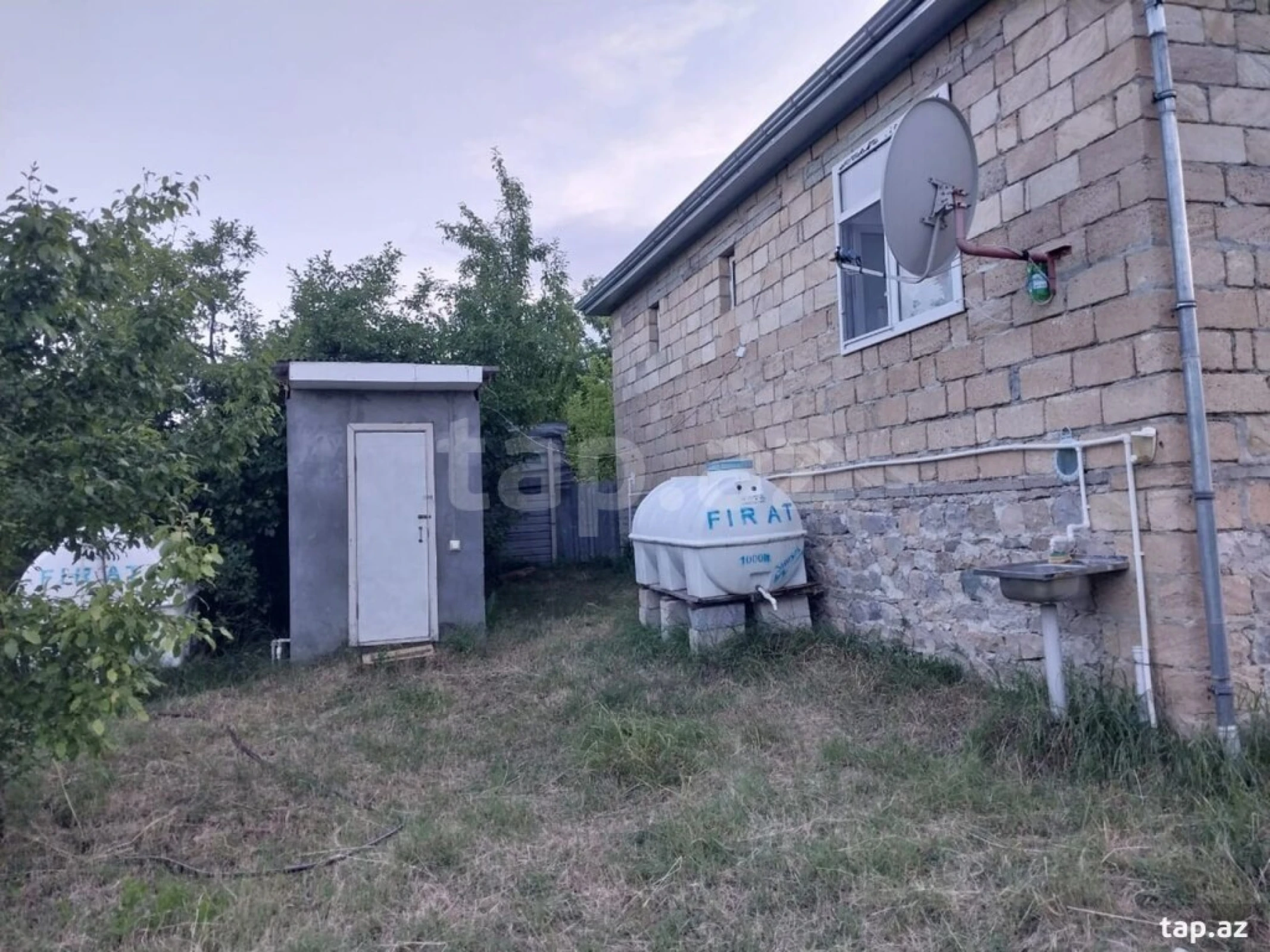 Satılır 3 otaqlı həyət evi