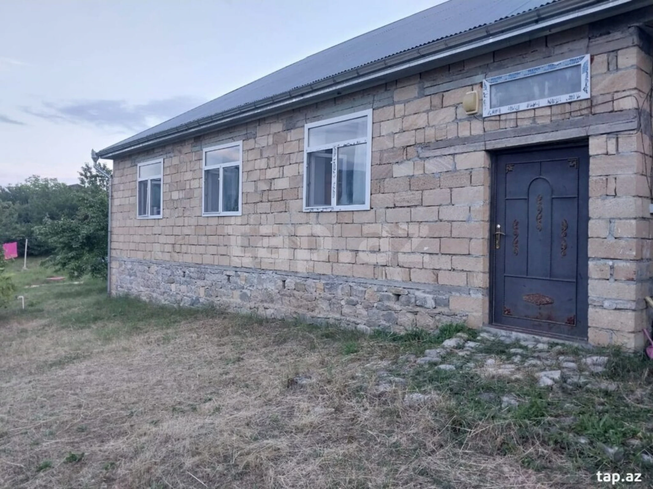 Satılır 3 otaqlı həyət evi