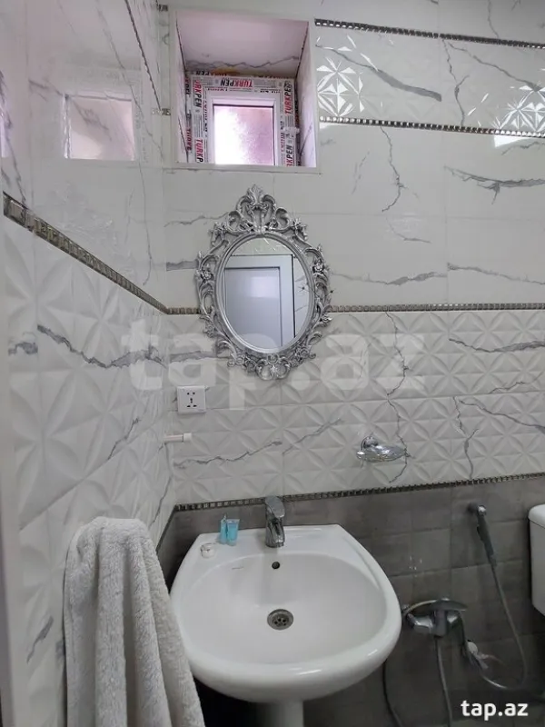 Kirayə verilir 3 otaqlı həyət evi