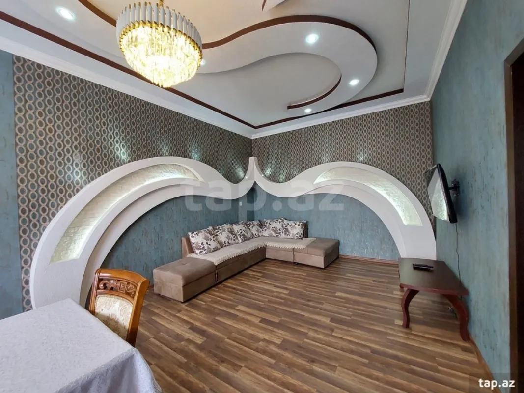 Kirayə verilir 3 otaqlı həyət evi