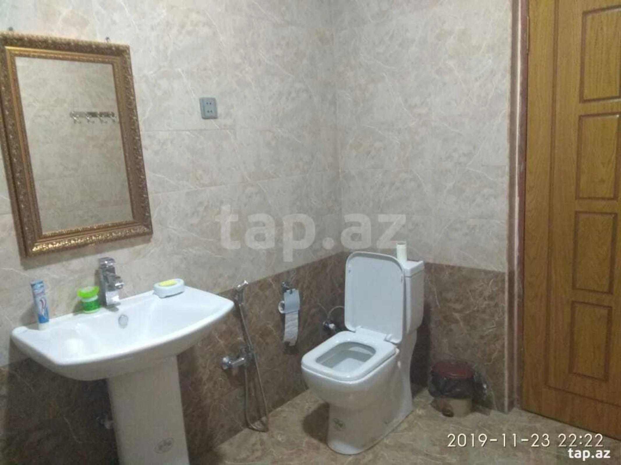 Kirayə verilir 3 otaqlı həyət evi