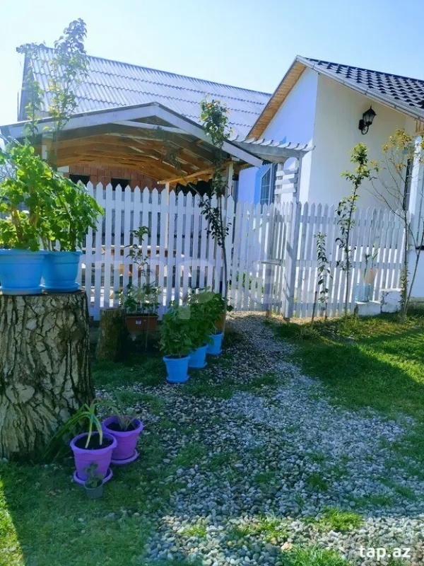 Kirayə verilir 2 otaqlı həyət evi