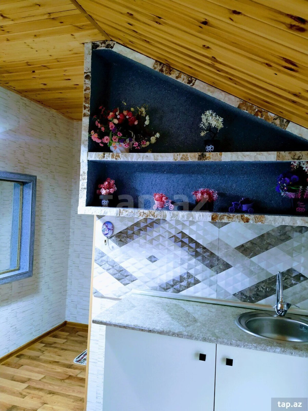 Kirayə verilir 2 otaqlı həyət evi