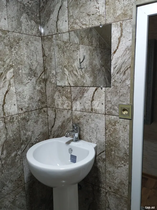 Kirayə verilir 2 otaqlı həyət evi