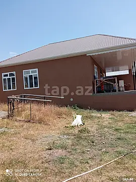 Satılır 3 otaqlı həyət evi