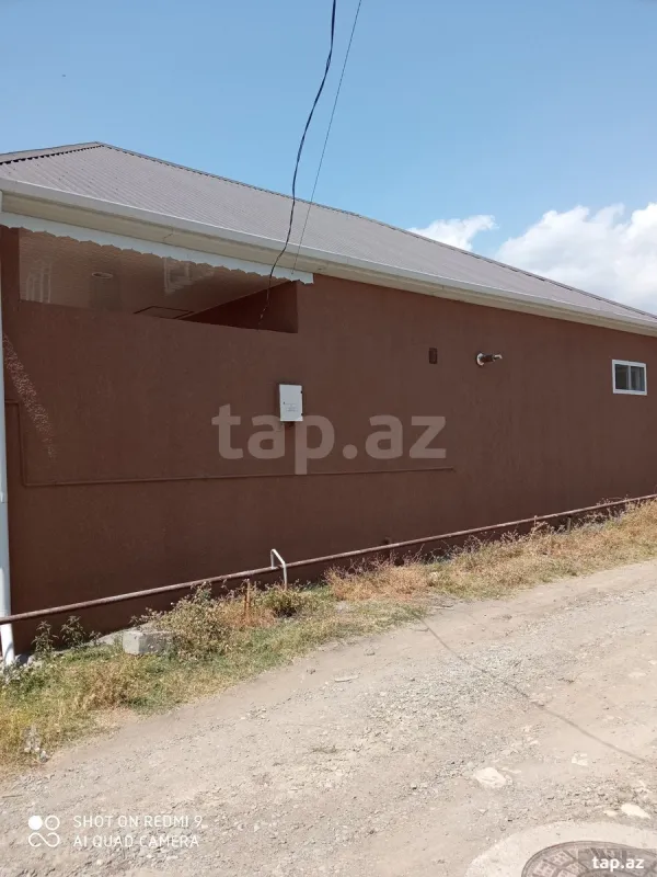 Satılır 3 otaqlı həyət evi
