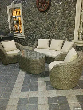 Kirayə verilir 4 otaqlı həyət evi