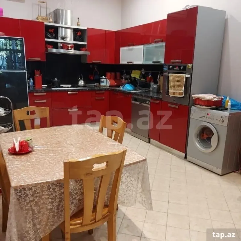 Kirayə verilir 4 otaqlı həyət evi