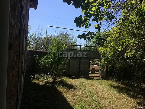 Satılır 4 otaqlı həyət evi