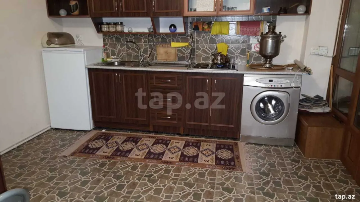 Kirayə verilir 2 otaqlı həyət evi