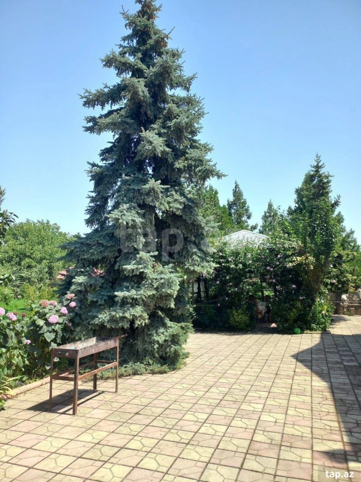 Kirayə verilir 4 otaqlı həyət evi