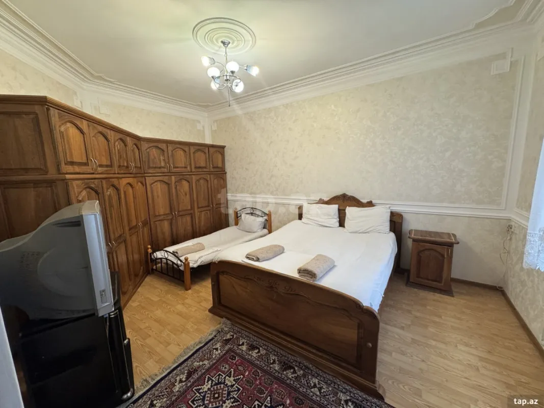 Kirayə verilir 4 otaqlı həyət evi