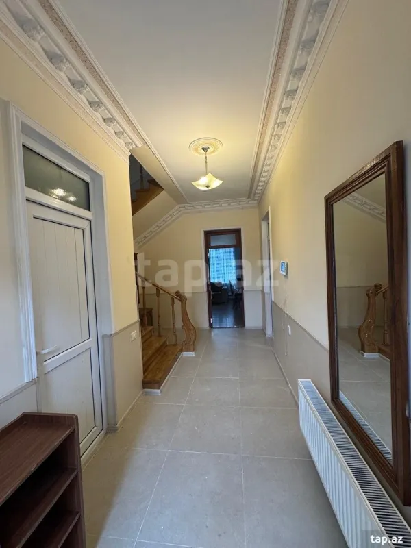 Kirayə verilir 4 otaqlı həyət evi