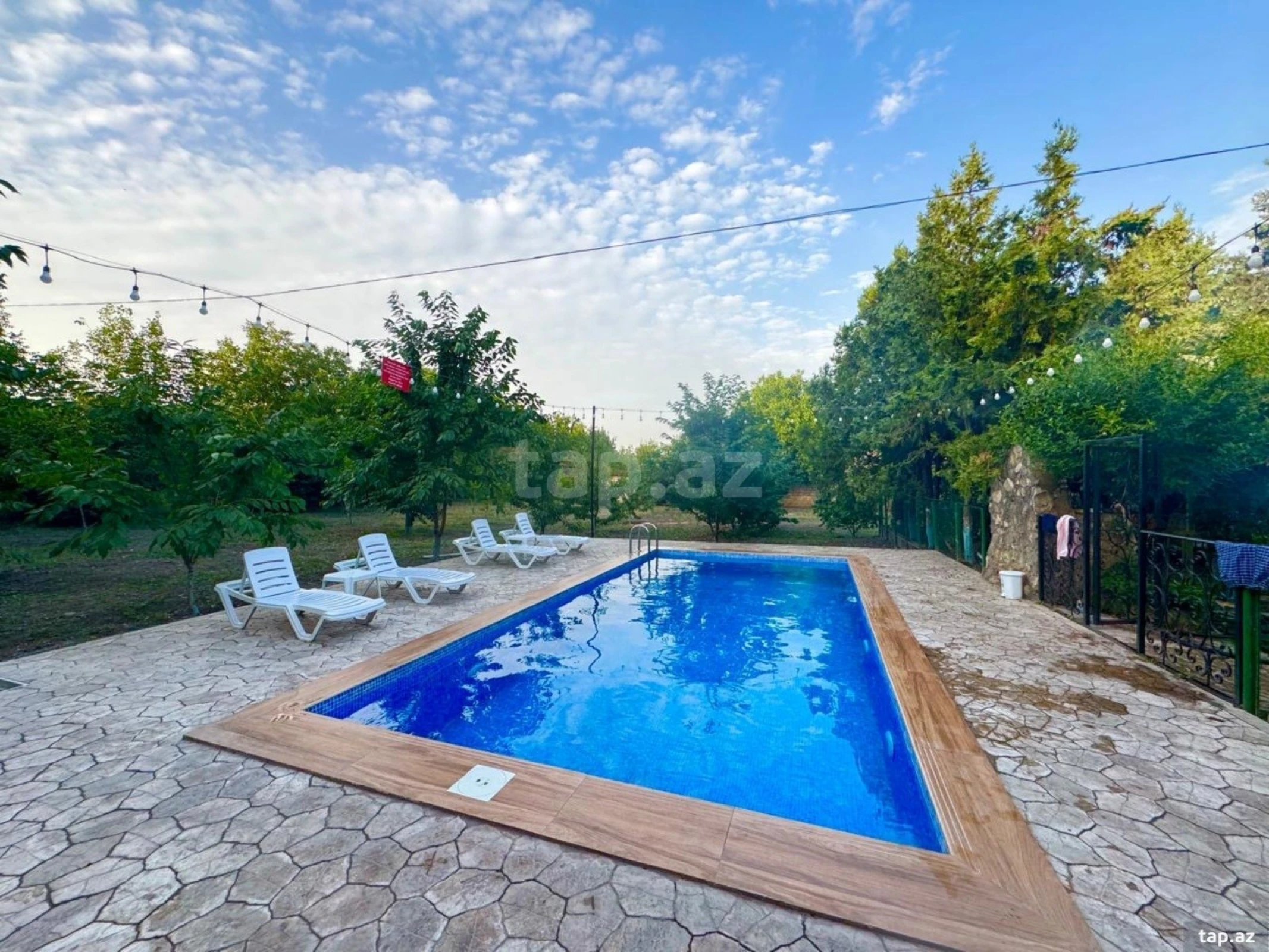 Kirayə verilir 4 otaqlı həyət evi