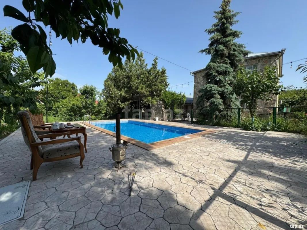 Kirayə verilir 4 otaqlı həyət evi