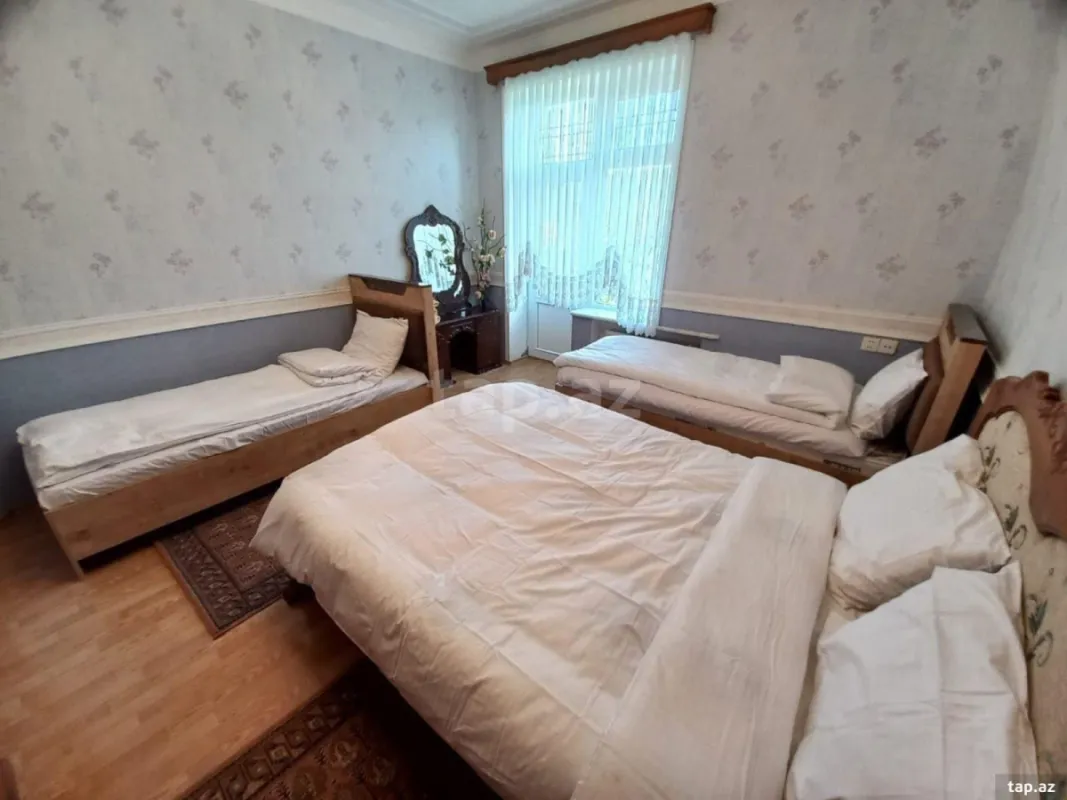 Kirayə verilir 4 otaqlı həyət evi