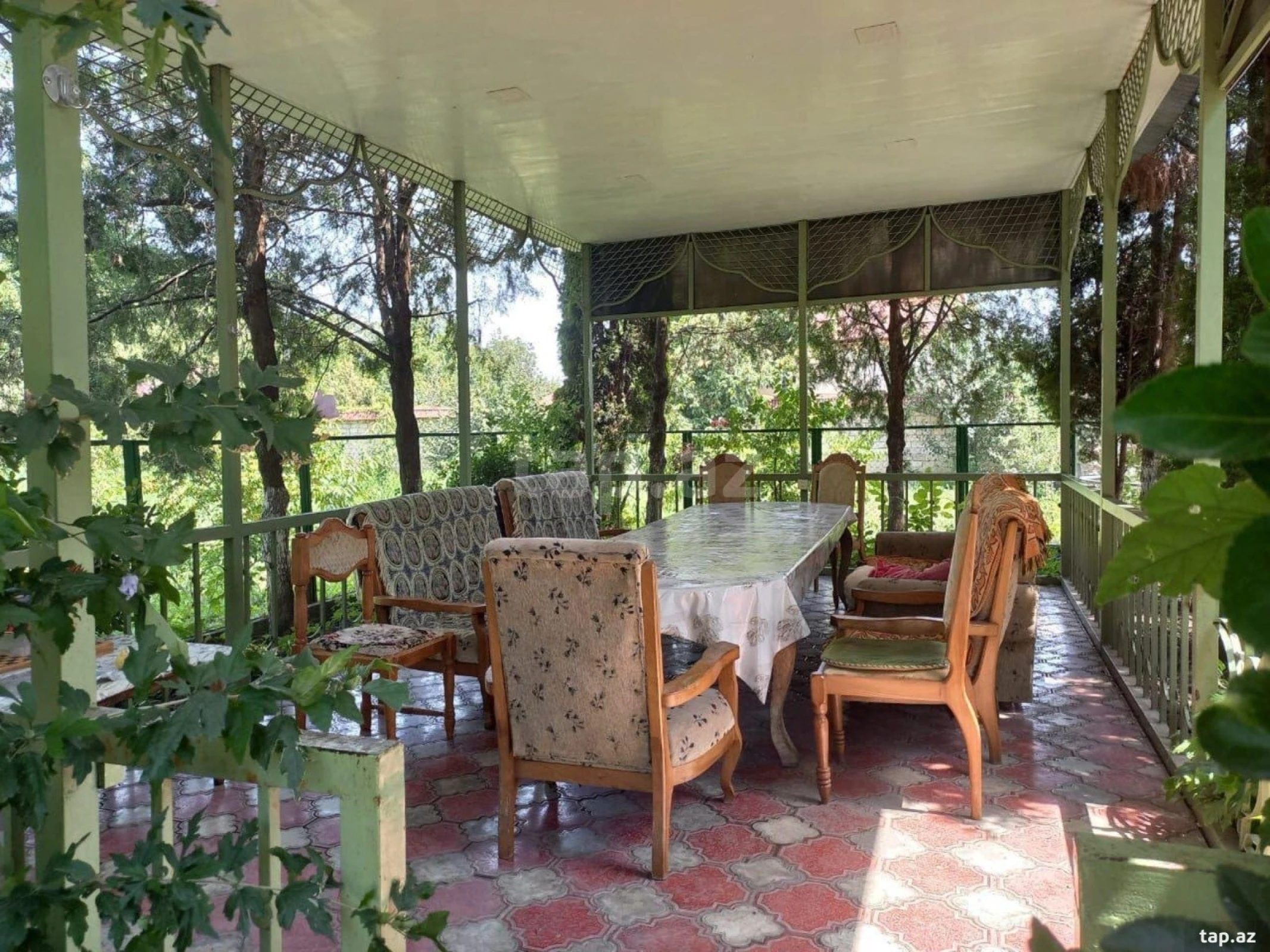 Kirayə verilir 4 otaqlı həyət evi