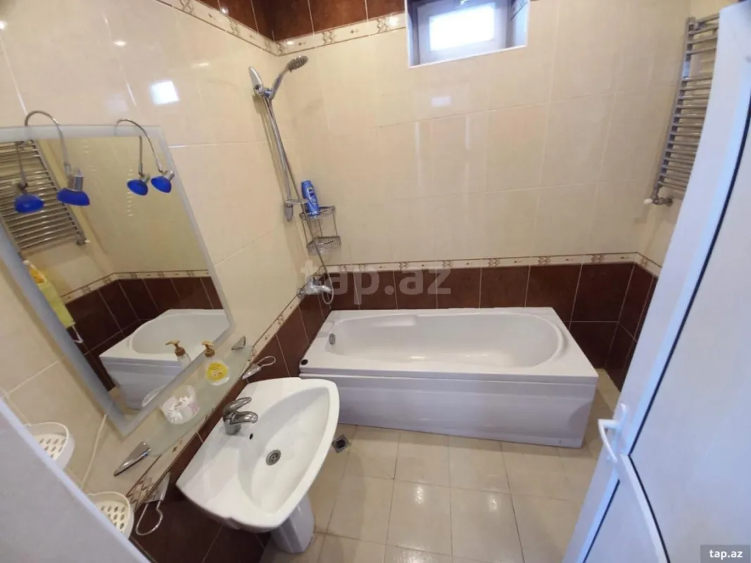 Kirayə verilir 4 otaqlı həyət evi