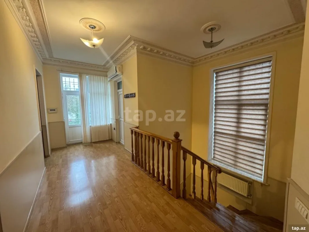 Kirayə verilir 4 otaqlı həyət evi