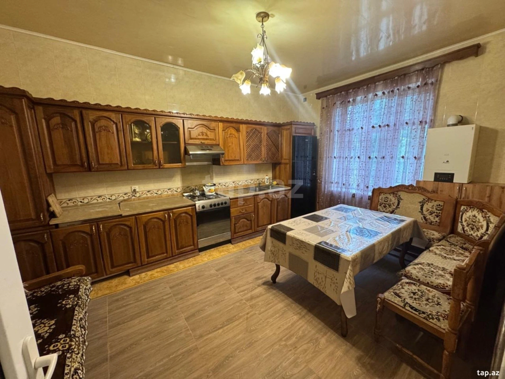 Kirayə verilir 4 otaqlı həyət evi