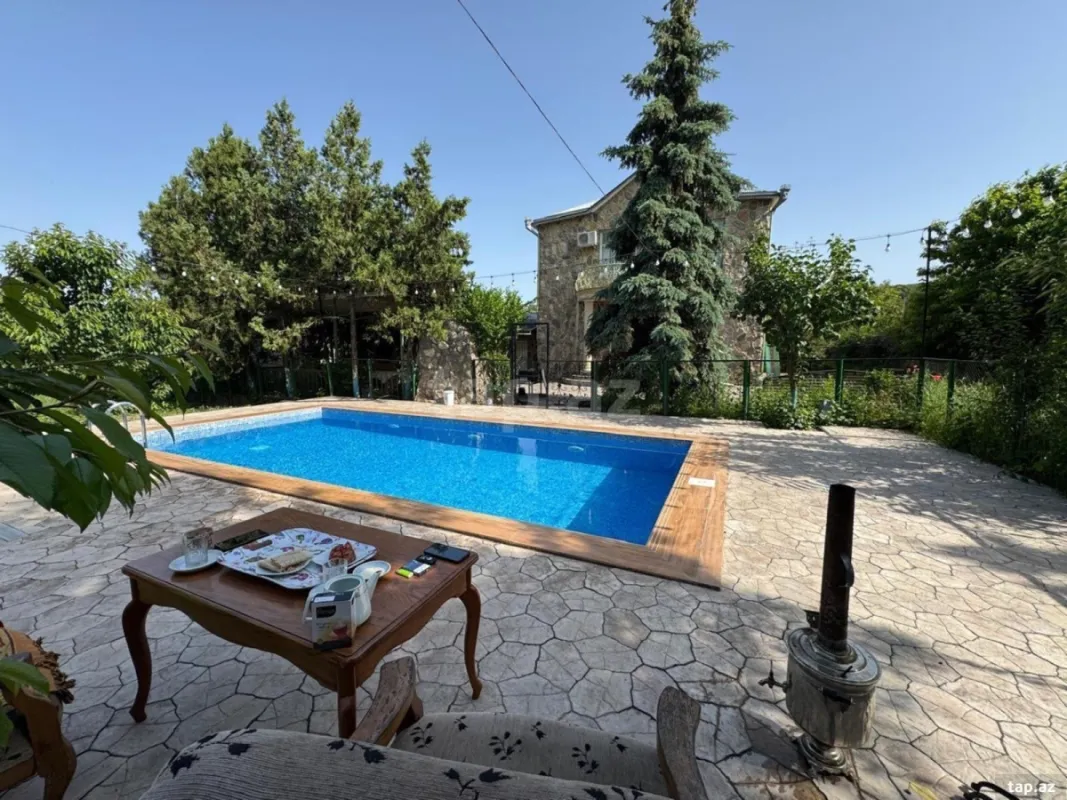 Kirayə verilir 4 otaqlı həyət evi