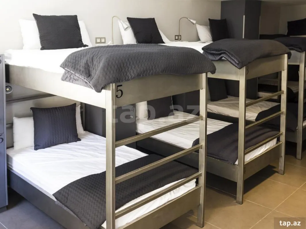 Kirayə verilir 4 otaqlı yeni tikili 200 m²