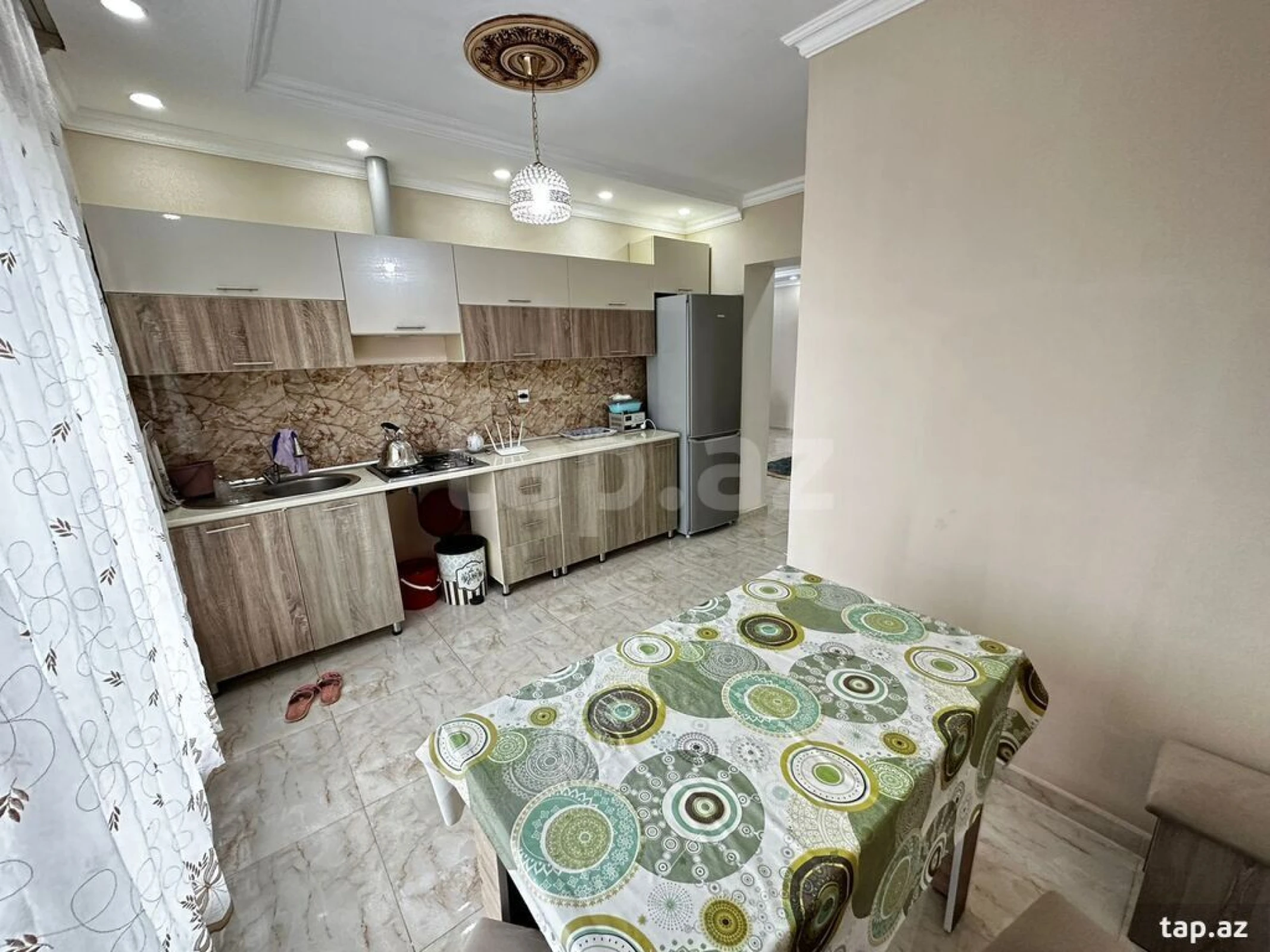 Kirayə verilir 4 otaqlı həyət evi