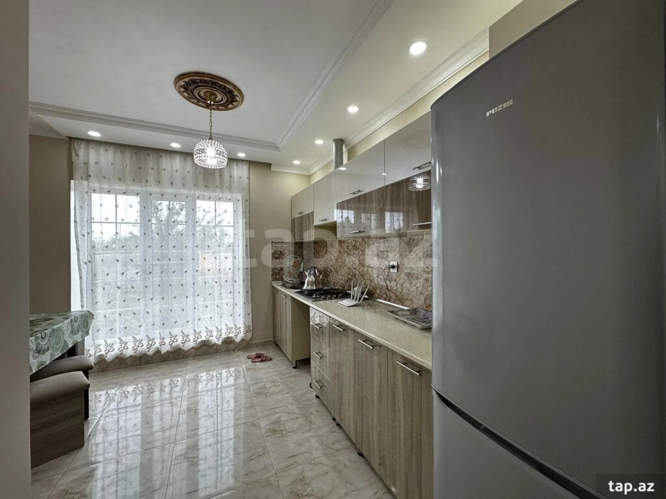 Kirayə verilir 4 otaqlı həyət evi