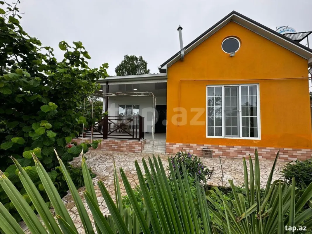 Kirayə verilir 4 otaqlı həyət evi