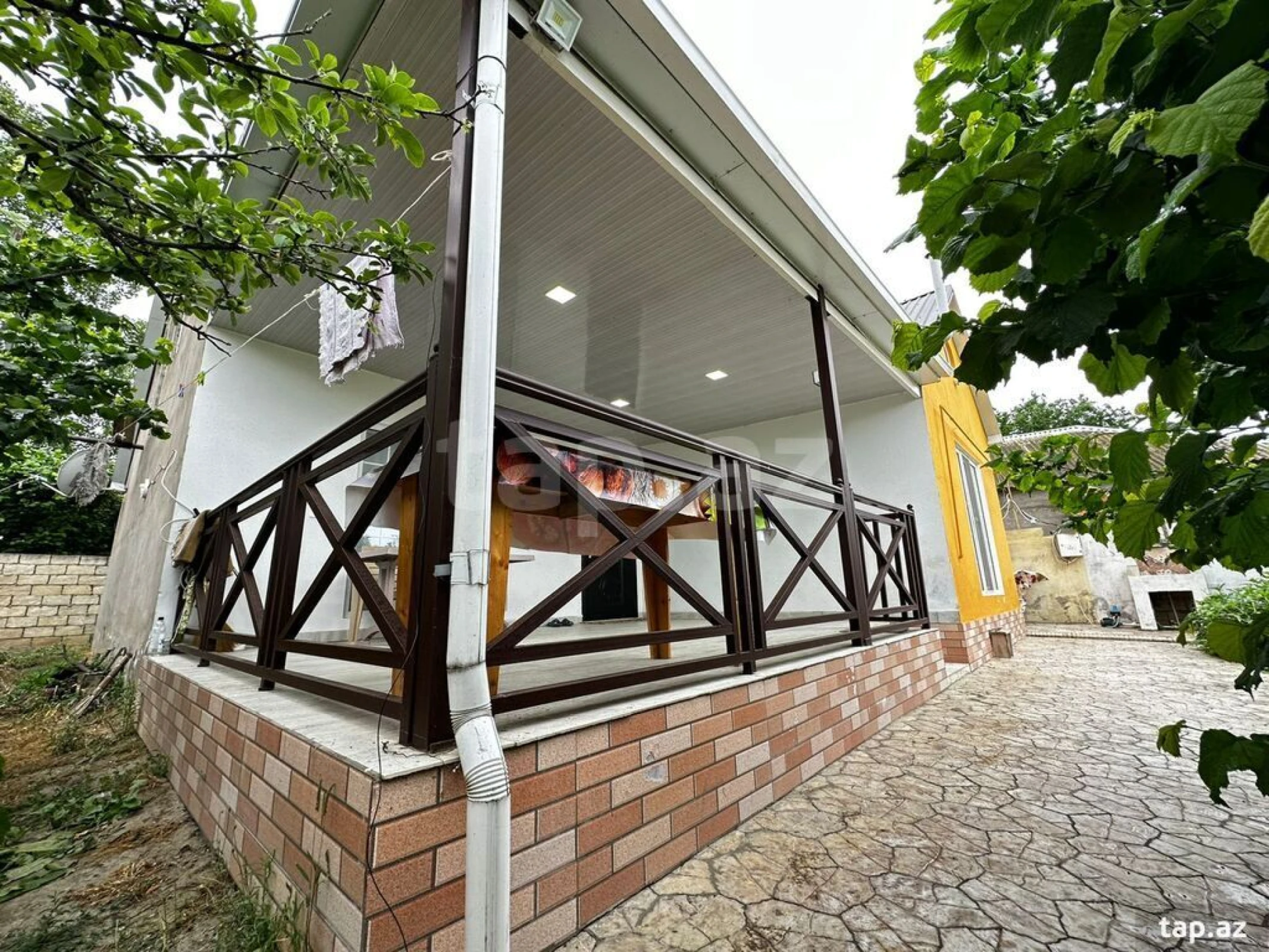 Kirayə verilir 4 otaqlı həyət evi