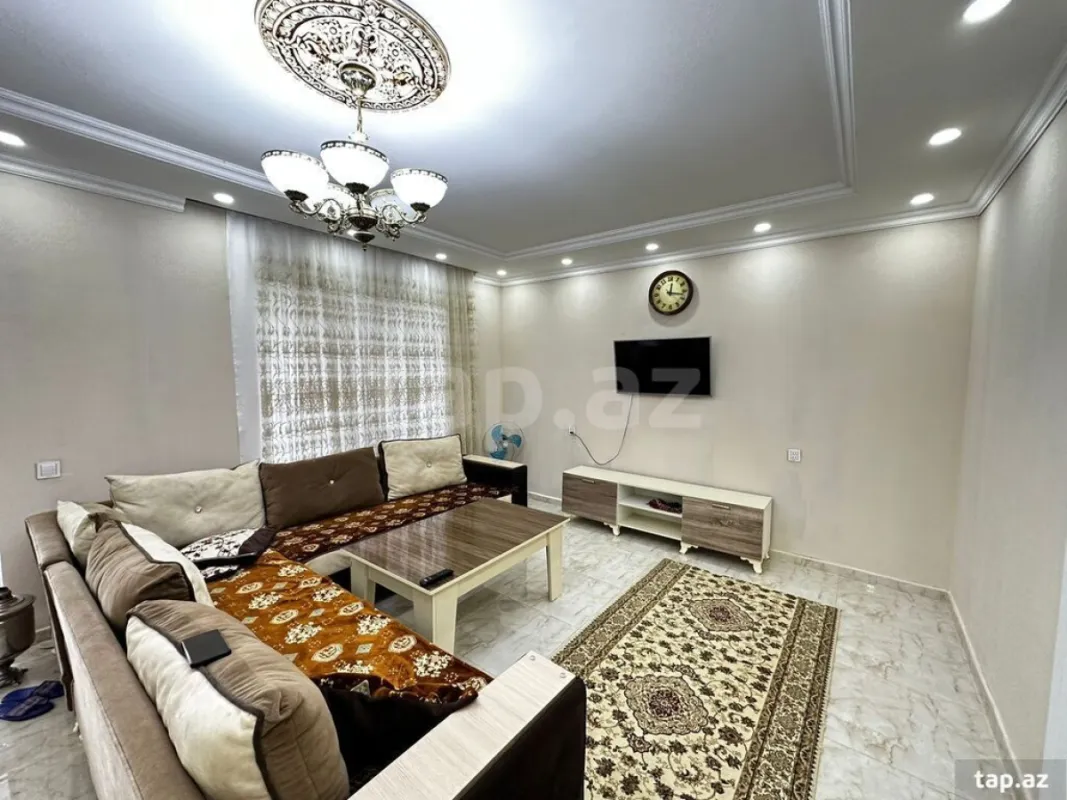 Kirayə verilir 4 otaqlı həyət evi