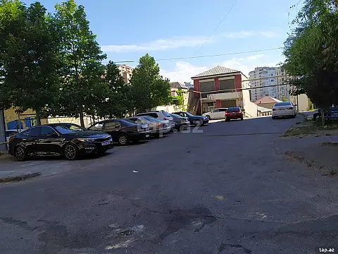 Satılır 3 otaqlı yeni tikili 127.5 m²