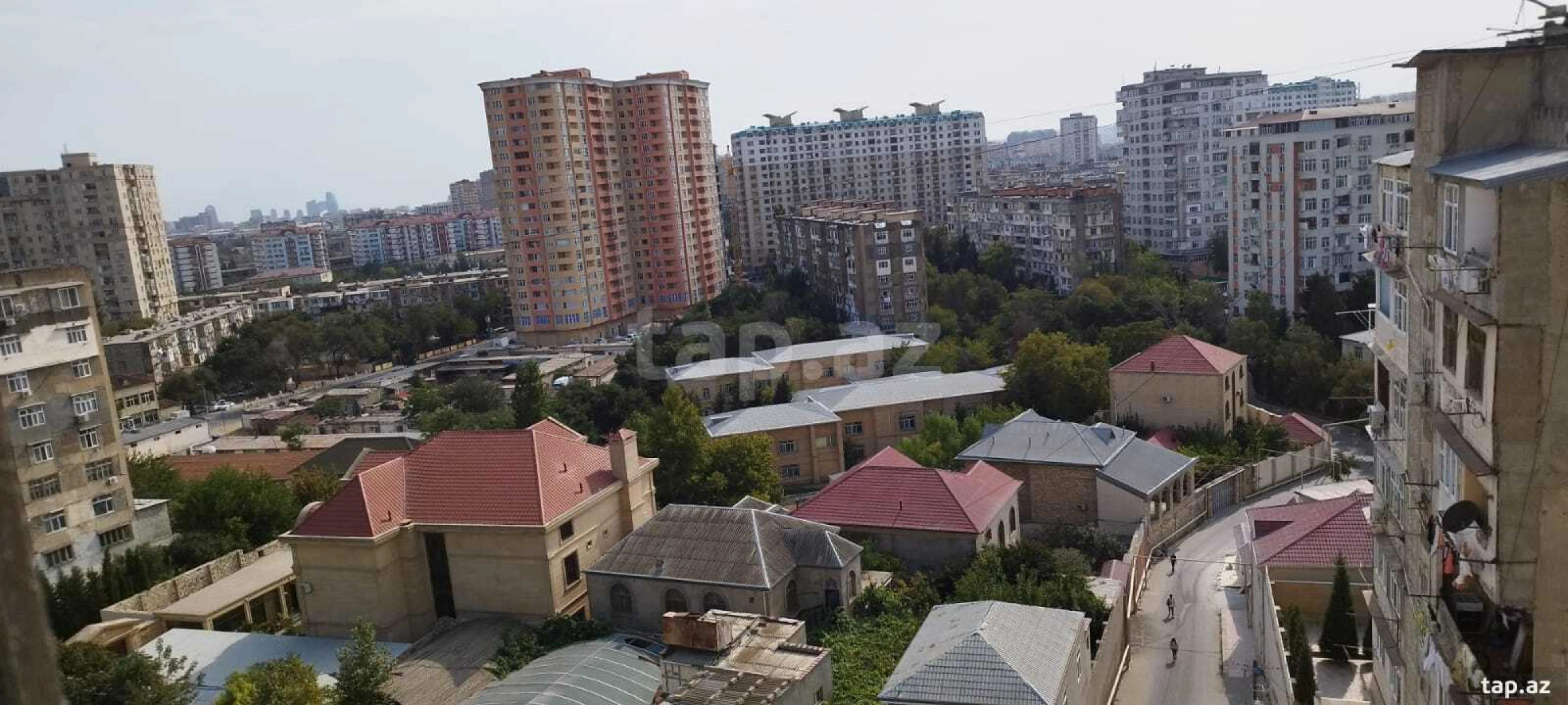 Satılır 3 otaqlı yeni tikili 127.5 m²