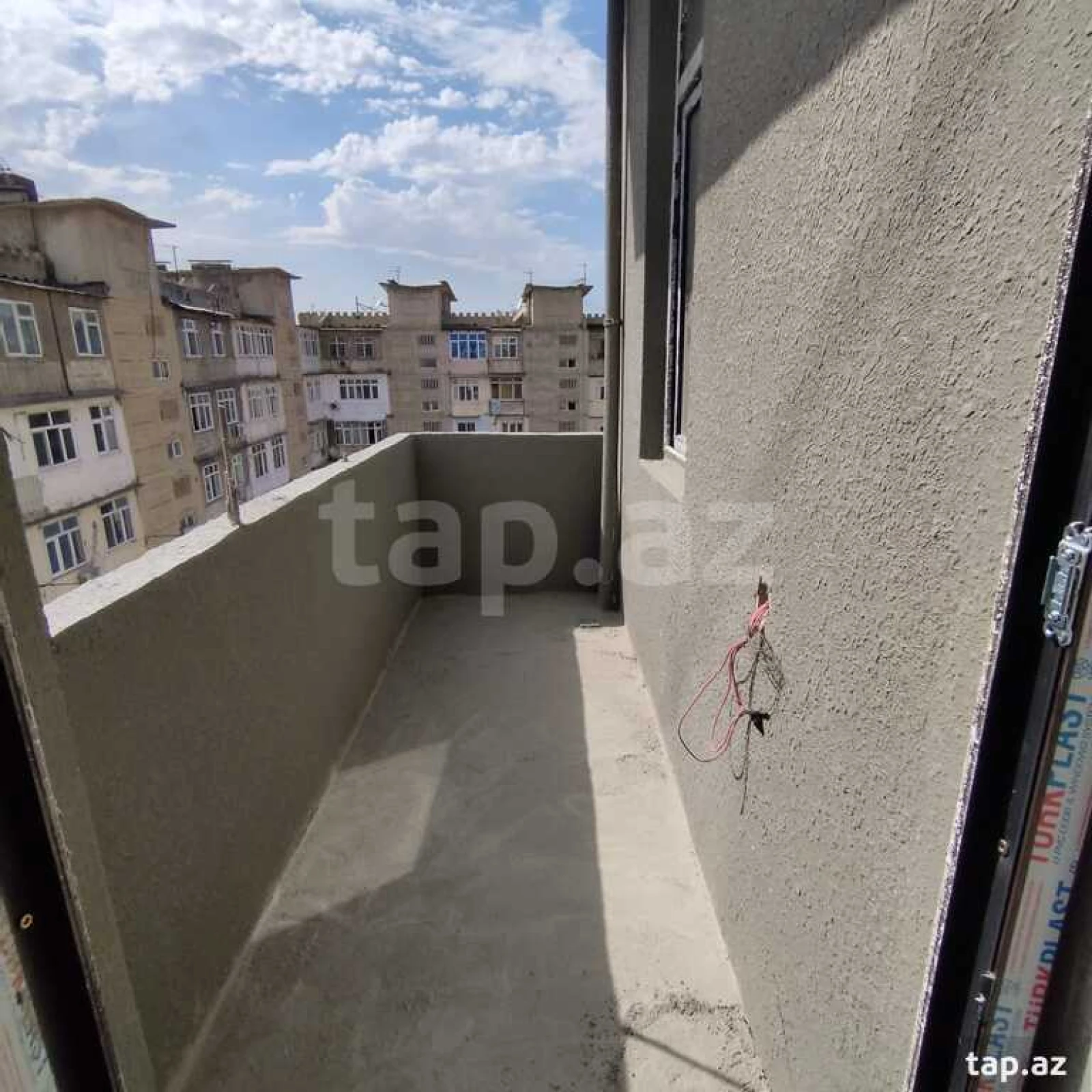 Satılır 3 otaqlı yeni tikili 127.5 m²