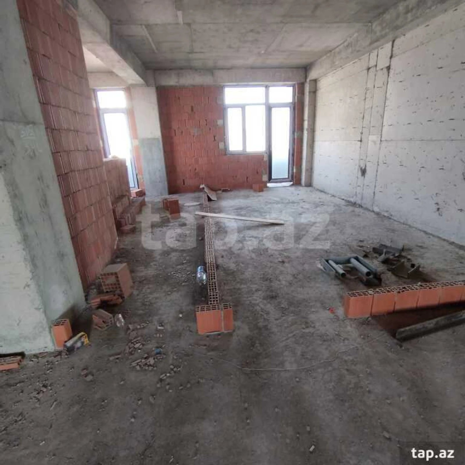 Satılır 3 otaqlı yeni tikili 127.5 m²