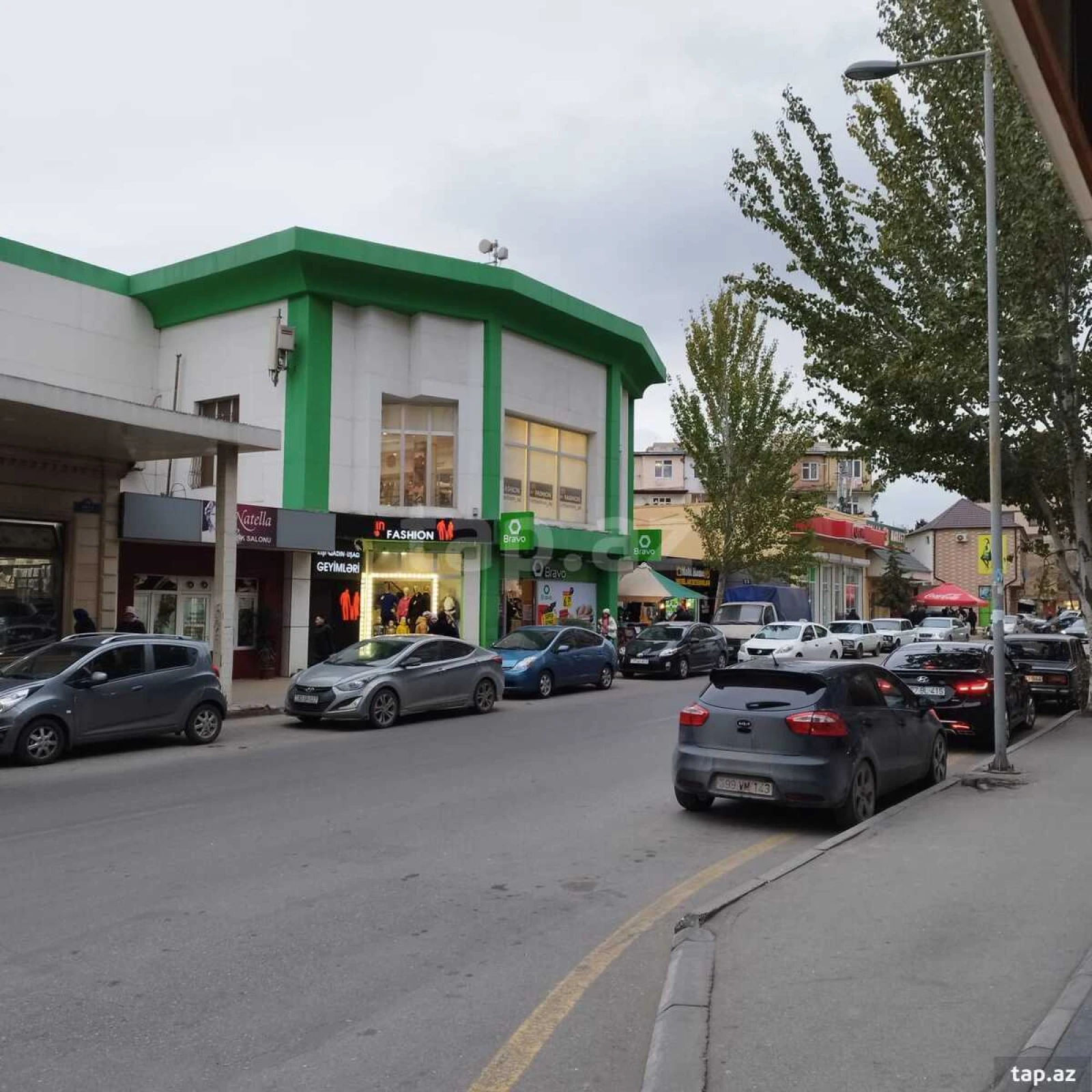 Satılır 3 otaqlı yeni tikili 127.5 m²