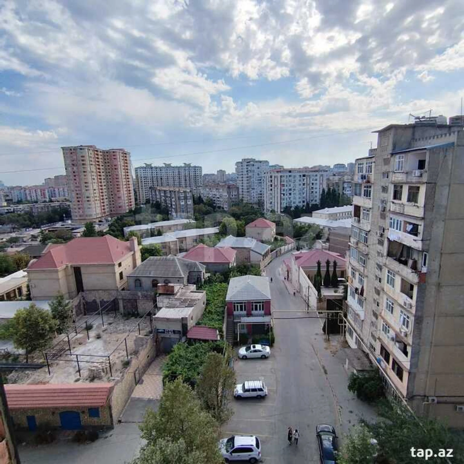 Satılır 3 otaqlı yeni tikili 127.5 m²