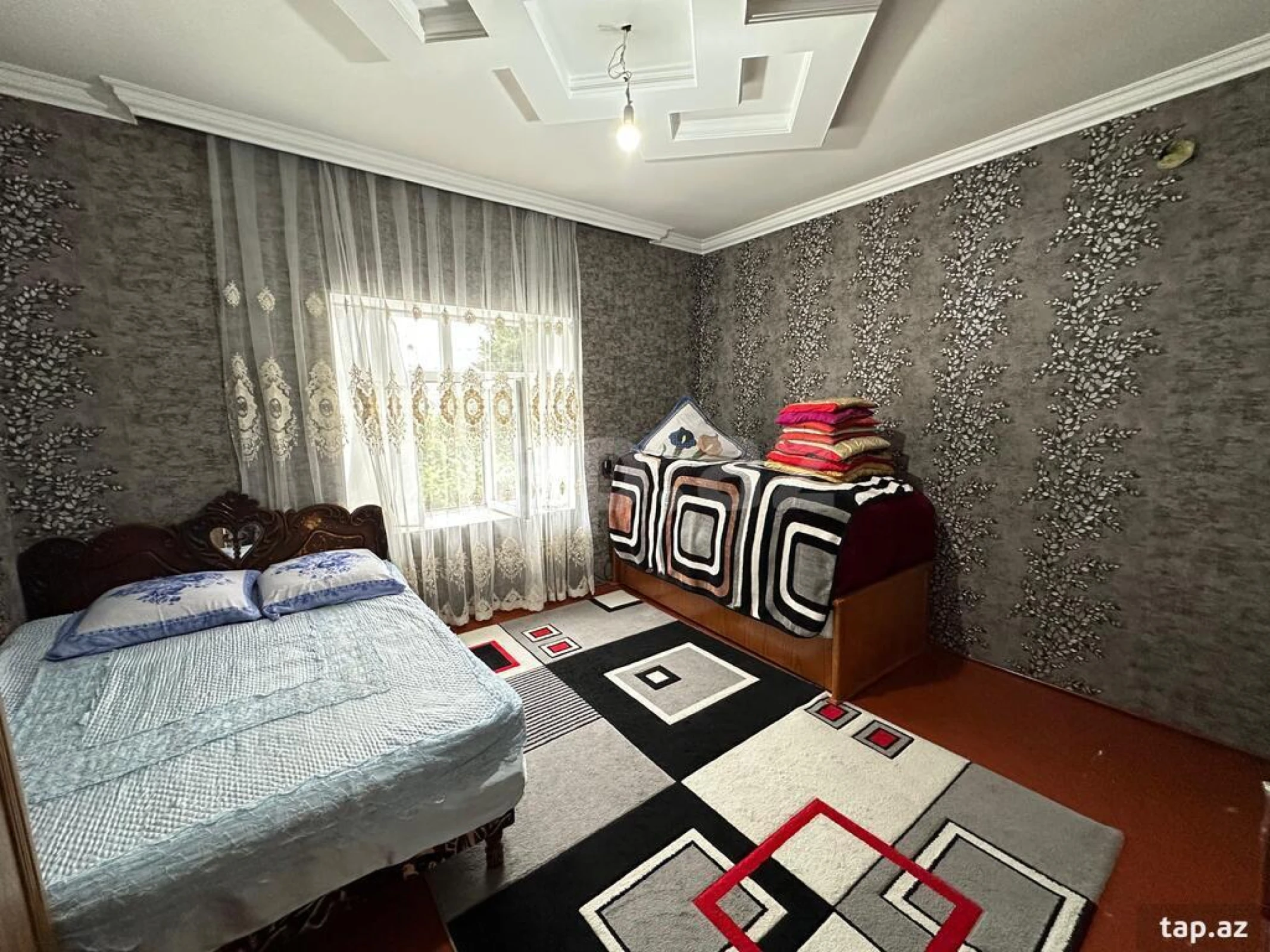 Kirayə verilir 3 otaqlı həyət evi